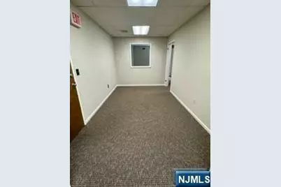 1124 US Highway 202 B9, B12 #B9, B12, Raritan, NJ 08869 - Photo 13