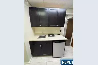 1124 US Highway 202 B9, B12 #B9, B12, Raritan, NJ 08869 - Photo 15