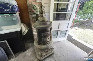 22 Center St, Midland Park, NJ 07432 - Photo 19