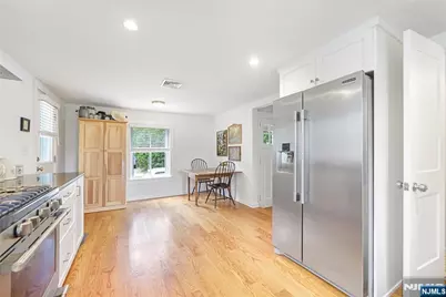 22 Center Street, Midland Park, NJ 07432 - Photo 11