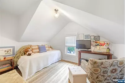 22 Center Street, Midland Park, NJ 07432 - Photo 17