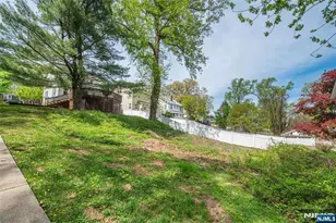 257 McCosh Rd, Clifton, NJ 07043 - Photo 3
