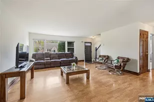 743 Coles St, Maywood, NJ 07607 - Photo 3