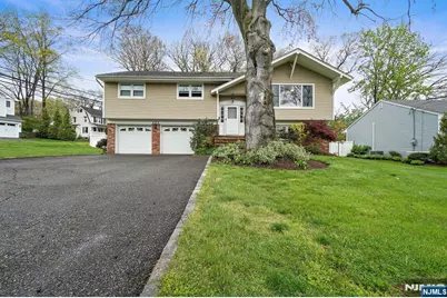 171 Hickory Avenue, Tenafly, NJ 07670 - Photo 1