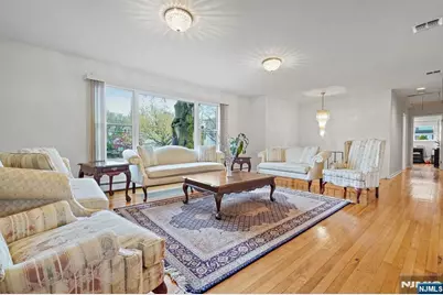 171 Hickory Avenue, Tenafly, NJ 07670 - Photo 9