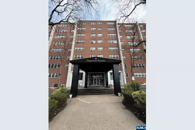 39 39th Street 2L #2L, Paterson, NJ 07514 - Photo 1