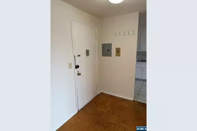 39 39th Street 2L #2L, Paterson, NJ 07514 - Photo 5