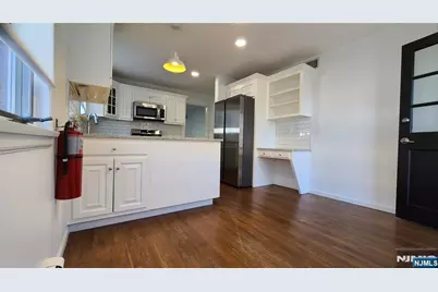 118 E Brinkerhoff Avenue 1st Fl #1st Fl, Palisades Park, NJ 07650 - Photo 9