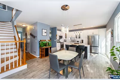 10 Gannett Court, Wayne, NJ 07470 - Photo 11