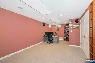 10 Gannett Ct, Wayne, NJ 07470 - Photo 23