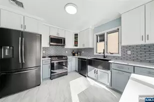 224 Warren Ave A, Fort Lee, NJ 07024 - Photo 11