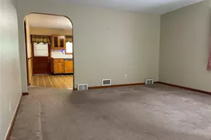 529 Fern Ave, Lyndhurst Township, NJ 07071 - Photo 3