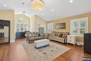 912 Cherokee Ln, Franklin Lakes, NJ 07417 - Photo 37