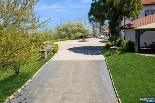 912 Cherokee Ln, Franklin Lakes, NJ 07417 - Photo 5