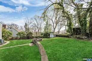 28 Princeton Pl, Glen Rock, NJ 07452 - Photo 31