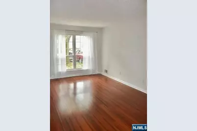 727 Pepperidge Road, Mahwah, NJ 07430 - Photo 9