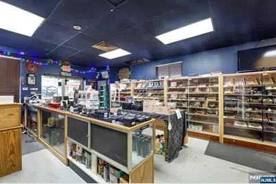 504 Washington Avenue, Belleville, NJ 07109 - Photo 5