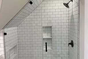 33 Montclair Ave 2, Montclair, NJ 07042 - Photo 19