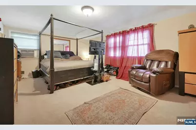 113 Lake Street, Bergenfield, NJ 07621 - Photo 15