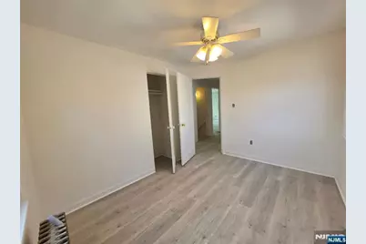 683 Kingsland, Lyndhurst Township, NJ 07071 - Photo 13