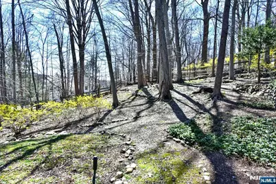 10 Knollwood Road, Upper Saddle River, NJ 07458 - Photo 35