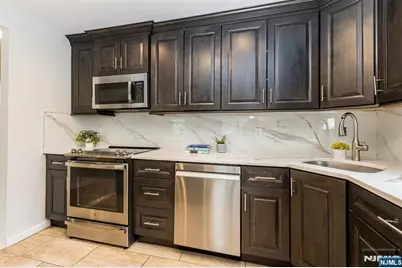 7 Van Vleck Street C0009 #C0009, Montclair, NJ 07042 - Photo 11