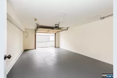 7 Van Vleck Street C0009 #C0009, Montclair, NJ 07042 - Photo 23