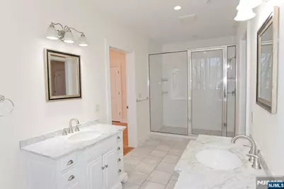 673 Glendale Road Upstairs Apa #Upstairs Apa, Franklin Lakes, NJ 07417 - Photo 17