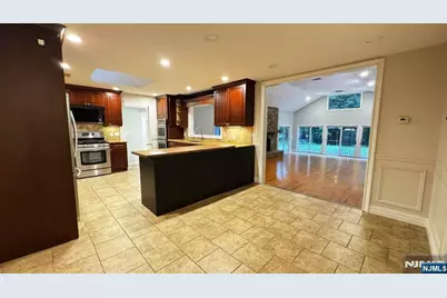 102 Saddle River Road, Saddle River, NJ 07458 - Photo 17