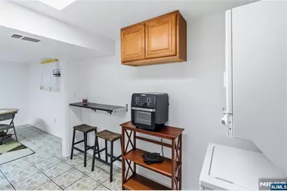 569 Linden Avenue, Teaneck Township, NJ 07666 - Photo 29