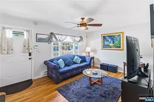 569 Linden Ave, Teaneck Township, NJ 07666 - Photo 7