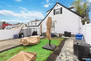 569 Linden Ave, Teaneck Township, NJ 07666 - Photo 35