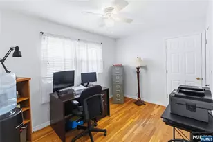 569 Linden Ave, Teaneck Township, NJ 07666 - Photo 19