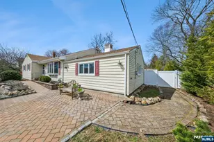 576 Thurnau Dr, River Vale Township, NJ 07675 - Photo 3