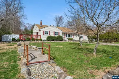 576 Thurnau Drive, River Vale Township, NJ 07675 - Photo 3