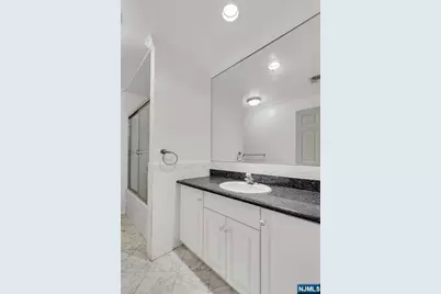 29 Prospect Street, Palisades Park, NJ 07650 - Photo 17