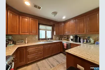 555 Jefferson Street 1st Fl #1st fl, Carlstadt, NJ 07072 - Photo 13