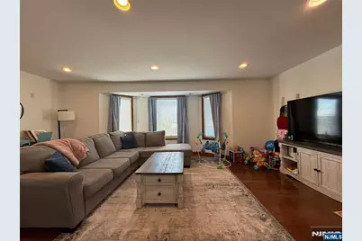 555 Jefferson Street 1st Fl #1st fl, Carlstadt, NJ 07072 - Photo 3