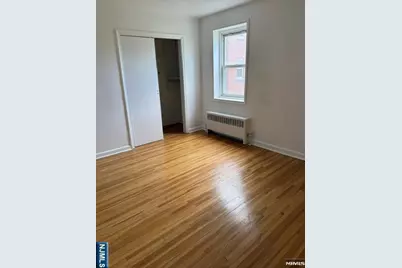 2350 Linwood Avenue 3H #3H, Fort Lee, NJ 07024 - Photo 3