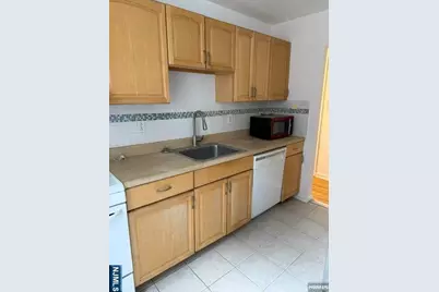 2350 Linwood Avenue 3H #3H, Fort Lee, NJ 07024 - Photo 9