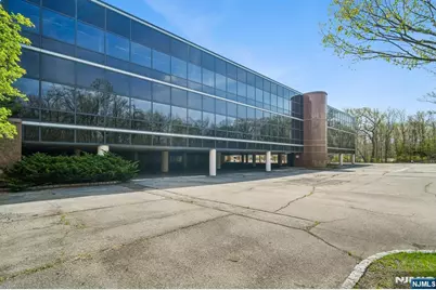 1000 Sylvan Avenue, Englewood Cliffs, NJ 07632 - Photo 1