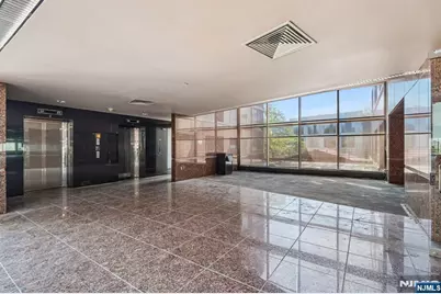 1000 Sylvan Avenue, Englewood Cliffs, NJ 07632 - Photo 9