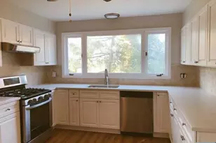 200 Larch Ave, Teaneck Township, NJ 07666 - Photo 7