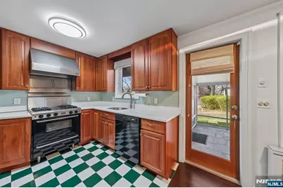 453 Fort Lee Road, Leonia, NJ 07605 - Photo 7