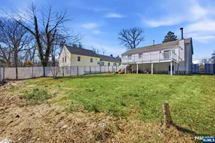 674 Berkeley Ave, Orange, NJ 07050 - Photo 23