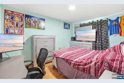 674 Berkeley Avenue, Orange, NJ 07050 - Photo 11