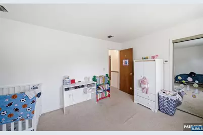 28 Village Drive 303 #303, Hamburg, NJ 07419 - Photo 21