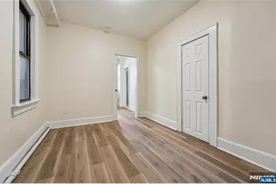 7 Bender Place 3 #3, Cliffside Park, NJ 07010 - Photo 5