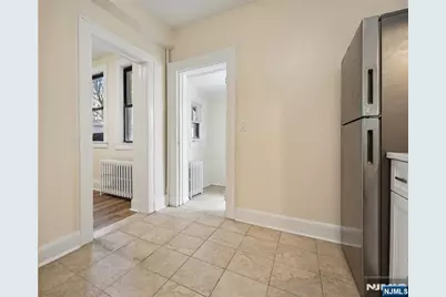 7 Bender Place 3 #3, Cliffside Park, NJ 07010 - Photo 7
