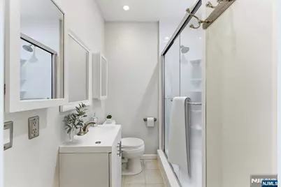 211 14th Street 3R #3R, Hoboken, NJ 07030 - Photo 17